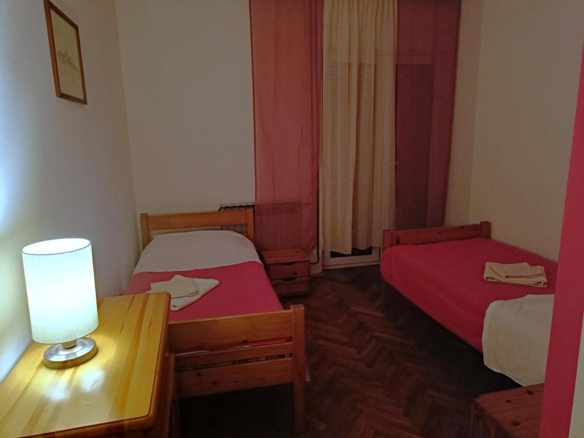 Apartment Pletikos Premantura Eksteriør billede